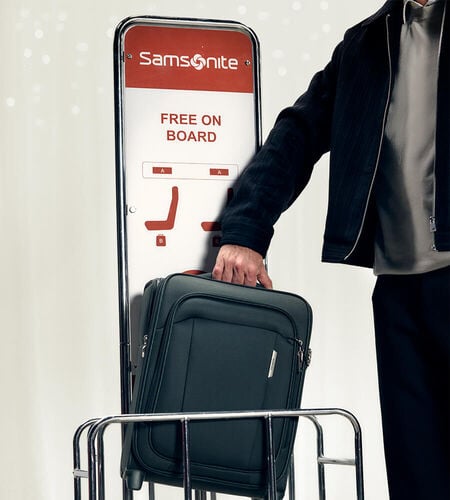 Bagaż podręczny pod fotel samolotu&nbsp;