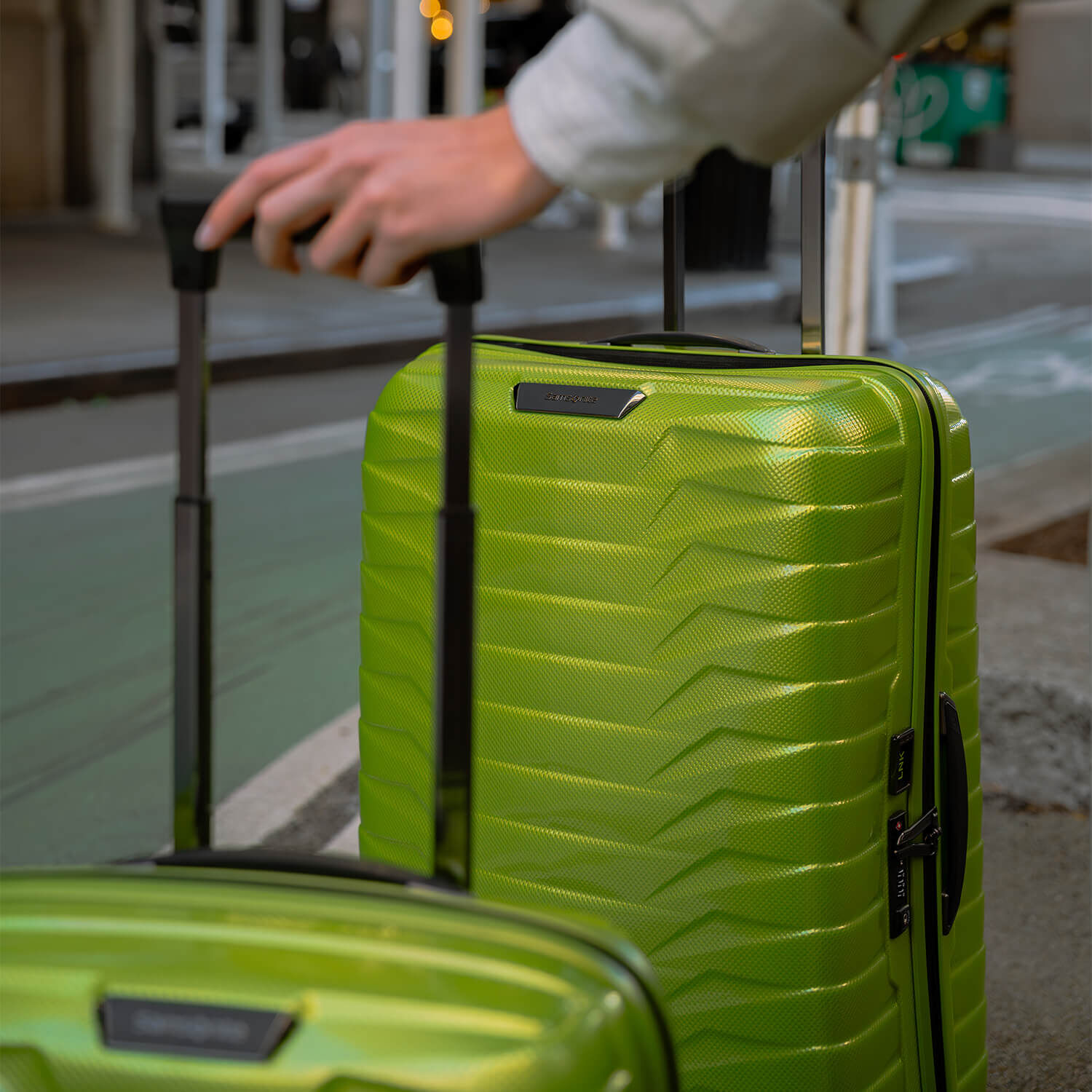 ランドブリーズ4 Proxis Walizka na 4 kołach 75cm Green | Samsonite Polska