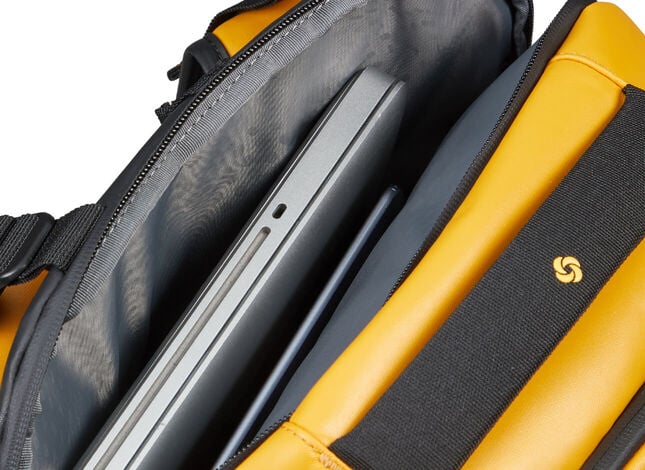 Oddzielna przegroda na laptopa i tablet