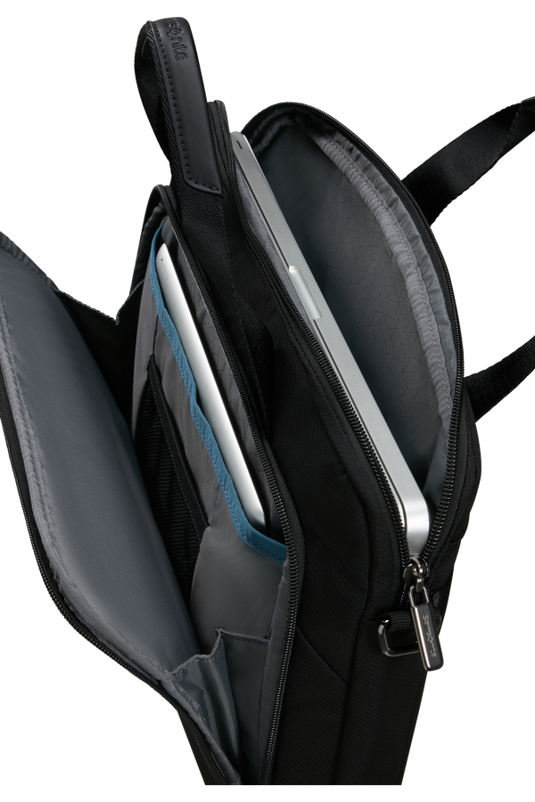 Samsonite Evosight Slim Bailhandle 15.6'  Czarny