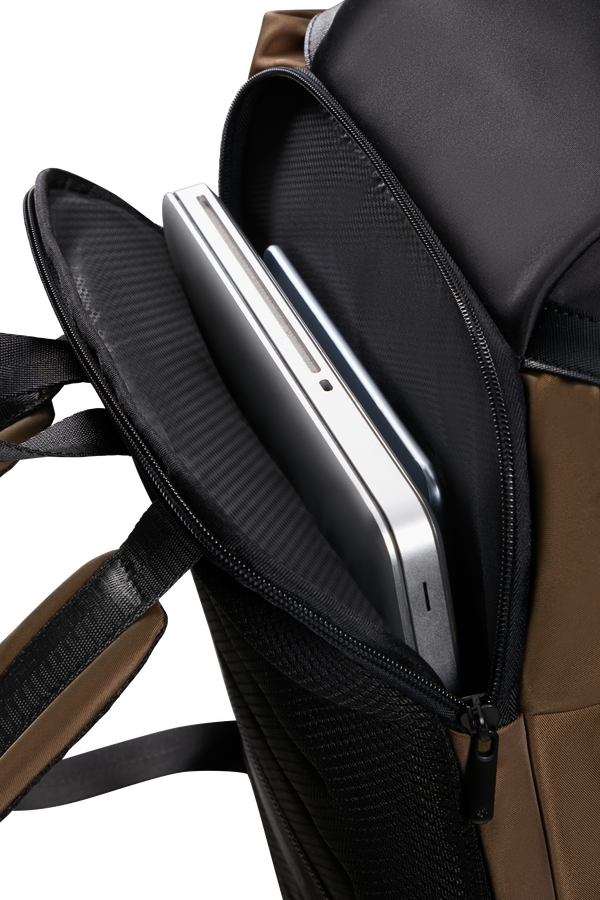 Samsonite Relyon Backpack M 15.6'' with flap  Brązowy