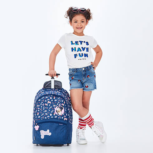 COLOR FUNTIME DISNEY - Have even more fun at school with the cool prints and matching details of the Color Funtime Disney collection..