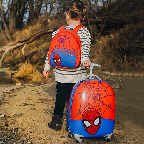 Rozpocznij przygodę podczas podróżowania z naszą kolekcją Spider-Man.