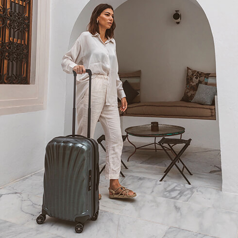 C-lite - Discover the most iconic Samsonite suitcase ever, now with added comfort features for an effortless travel experience.